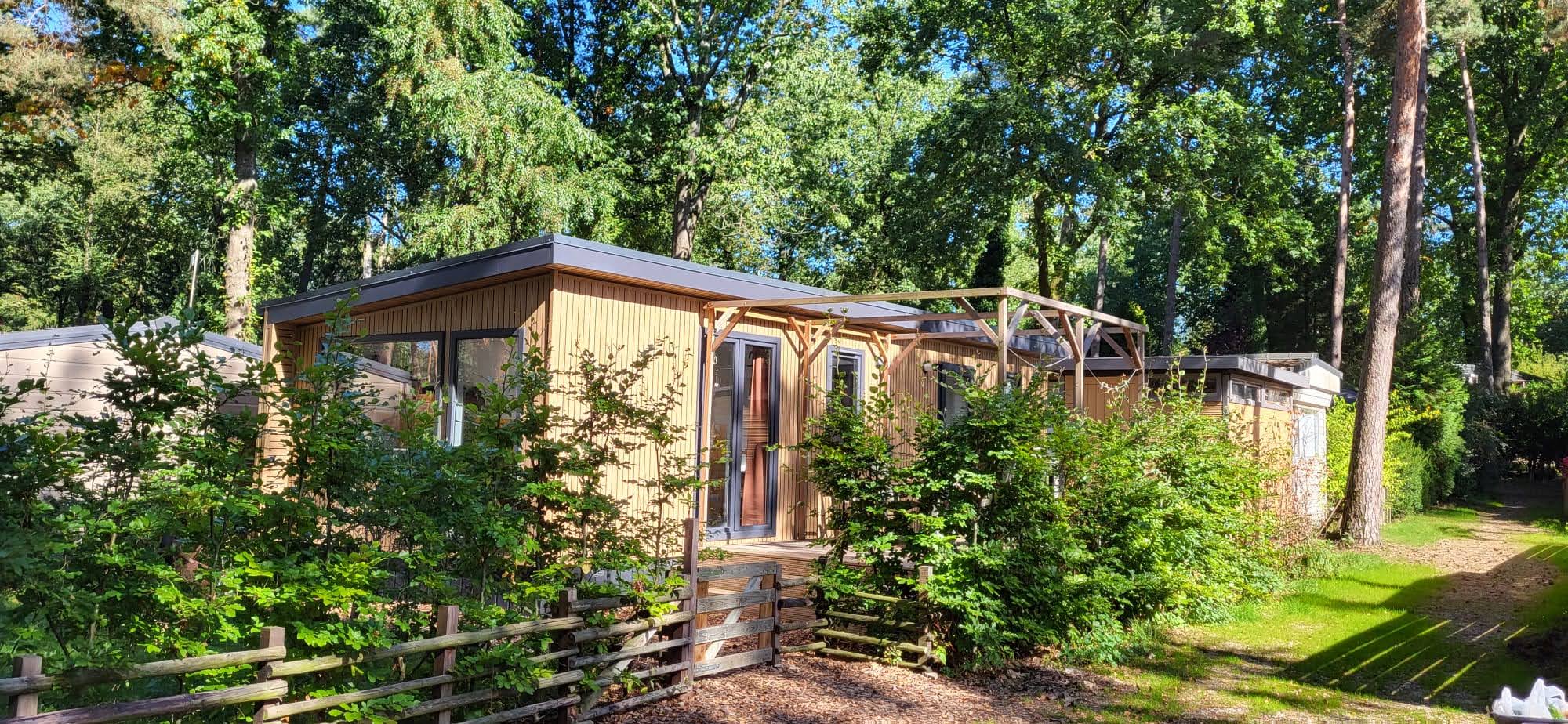 Luxe nieuwe chalet in bosrijke omgeving - 4 slaapplaatsen