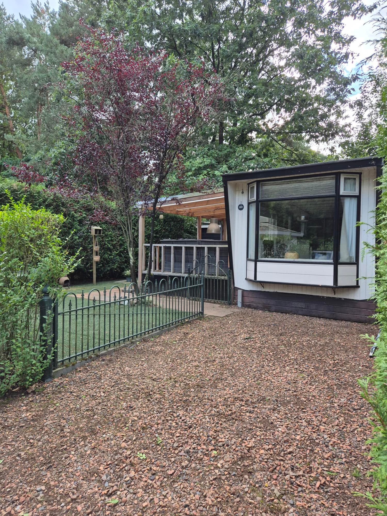 Vrijstaand Chalet met airco op Resort Bosvallei in Ede